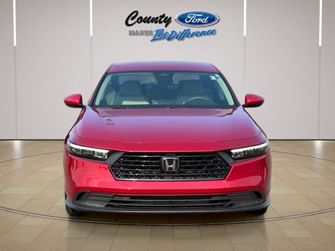 Used 2023 Honda Accord LX image 12