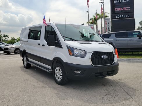 Used 2025 Ford Transit 250 Low Roof w/ Exterior Upgrade Package RWD image 3