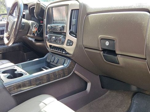 Used 2016 GMC Sierra 2500 Denali w/ Duramax Plus Package AWD/4WD image 19