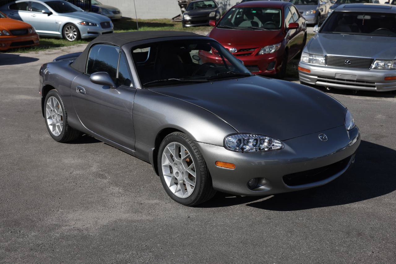Used 2002 MAZDA MX-5 Miata SE RWD image 15