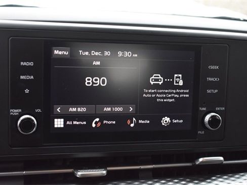 Used 2024 Kia Carnival LX image 28