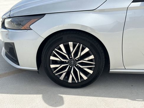 Used 2023 Nissan Altima 2.5 SV image 10