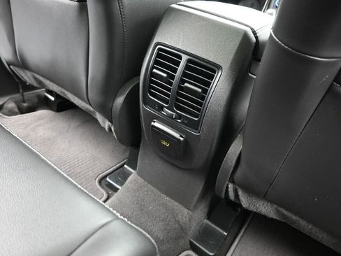 Used 2019 Ford Escape Titanium image 15