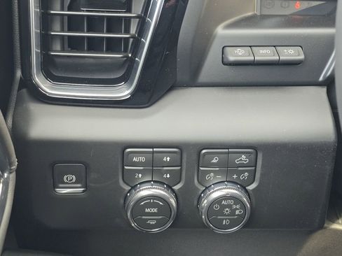 New 2026 GMC Sierra 1500 Denali w/ Denali Reserve Package image 15