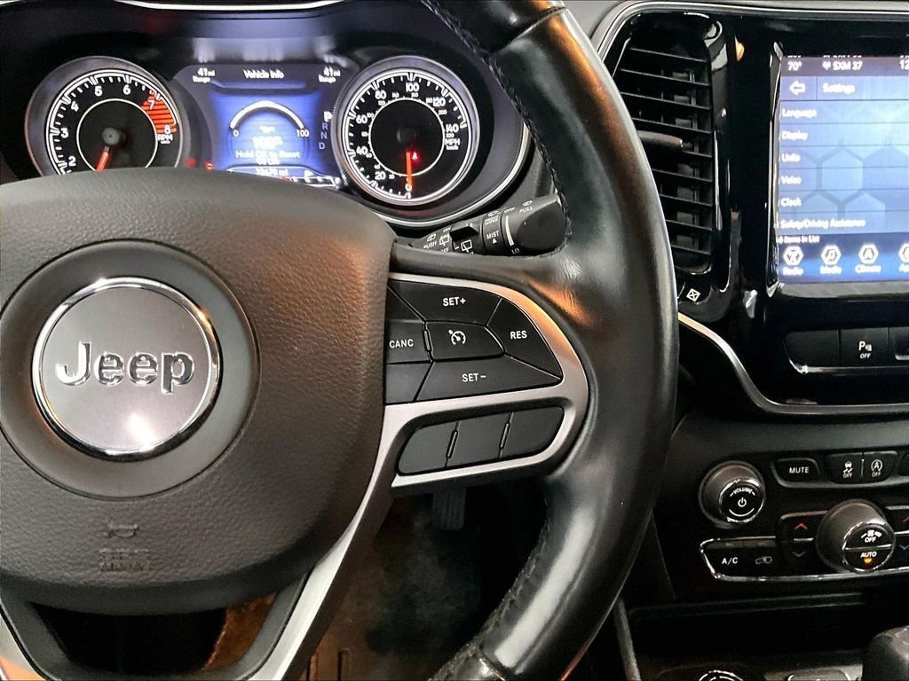 Used 2020 Jeep Cherokee Limited AWD/4WD image 24
