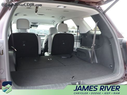 Used 2025 Hyundai Palisade SEL image 16