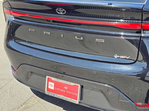 Certified 2026 Toyota Prius XLE FWD image 13