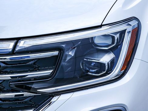 New 2026 Volkswagen Atlas SE image 17