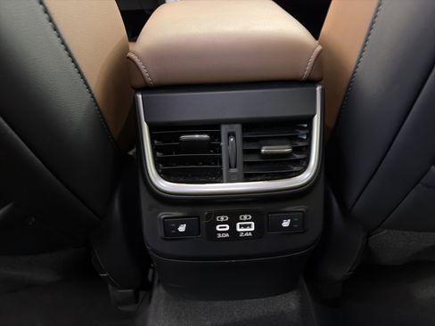 Used 2024 Subaru Outback Touring image 37