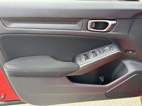 Used 2022 Honda Civic Sport image 13