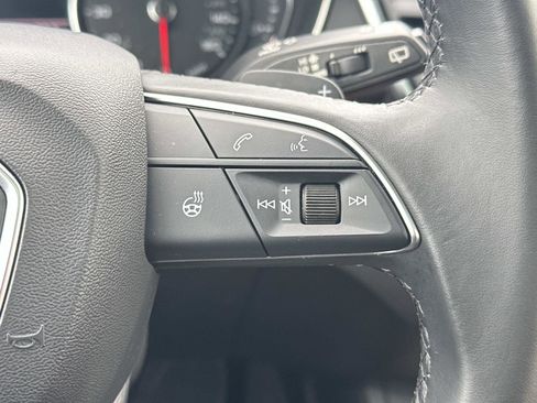 Used 2023 Audi Q5 2.0T Premium w/ Convenience Package image 24