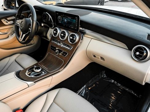 Used 2021 Mercedes-Benz C 300 Sedan image 12