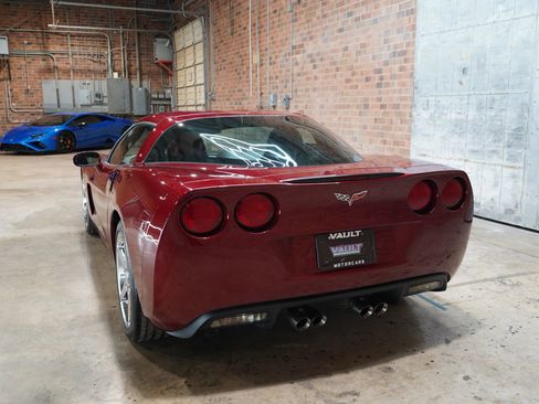 Used 2007 Chevrolet Corvette Coupe w/ Preferred Equipment Group image 13