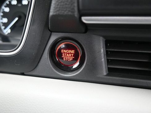 Used 2025 Honda Pilot Touring image 30