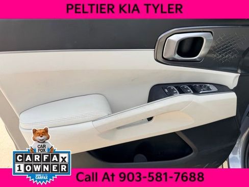 Certified 2025 Kia Sorento S w/ Panoramic Sunroof Package FWD image 17