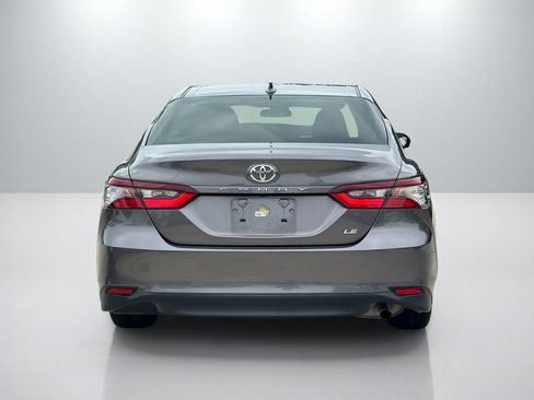Used 2022 Toyota Camry LE FWD image 6