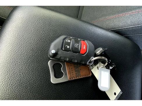 Used 2024 Jeep Wrangler Unlimited Rubicon w/ Technology Group image 13