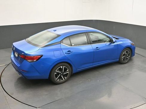 Used 2024 Nissan Sentra SV FWD image 13