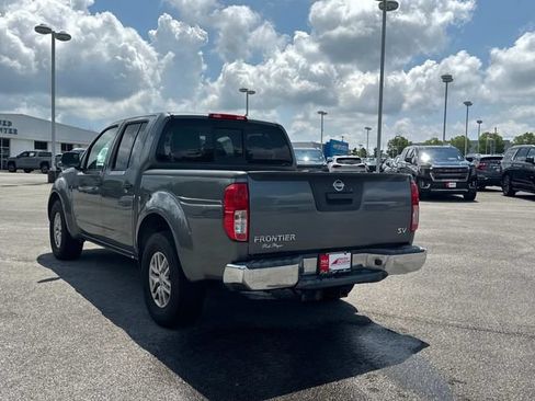 Used 2018 Nissan Frontier SV RWD image 6