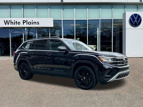 Used 2022 Volkswagen Atlas SE AWD/4WD image 1