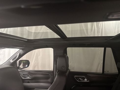 Used 2022 Chevrolet Tahoe Z71 w/ Off-Road Capability Package image 31