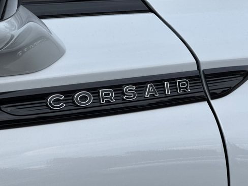 Used 2025 Lincoln Corsair Grand Touring w/ Equipment Group 302A image 27