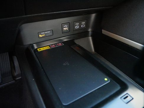 Certified 2025 Toyota Camry LE image 28