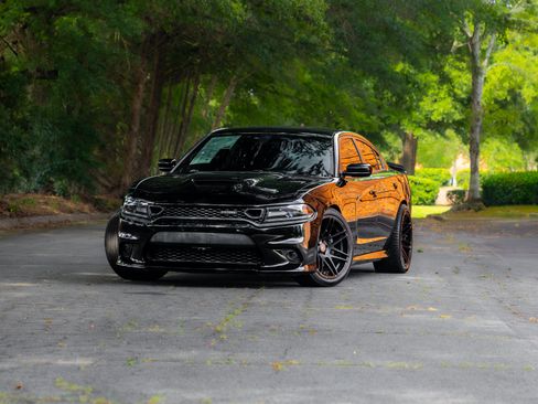 Used 2020 Dodge Charger Scat Pack w/ Daytona Edition Group RWD image 2