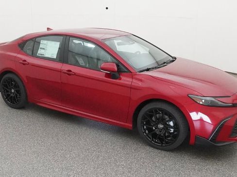 New 2026 Toyota Camry SE image 12
