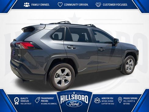Used 2025 Toyota RAV4 XLE AWD/4WD image 5