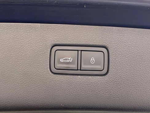 Used 2024 Genesis GV80 2.5T AWD/4WD image 10