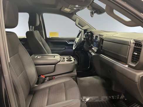 Used 2023 Chevrolet Silverado 1500 LT AWD/4WD image 19