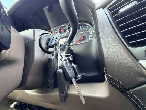 Used 2018 Chevrolet Tahoe LT image 31