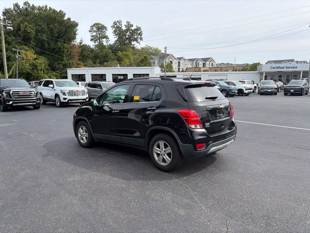 Used 2020 Chevrolet Trax LT w/ LT Convenience Package FWD image 5