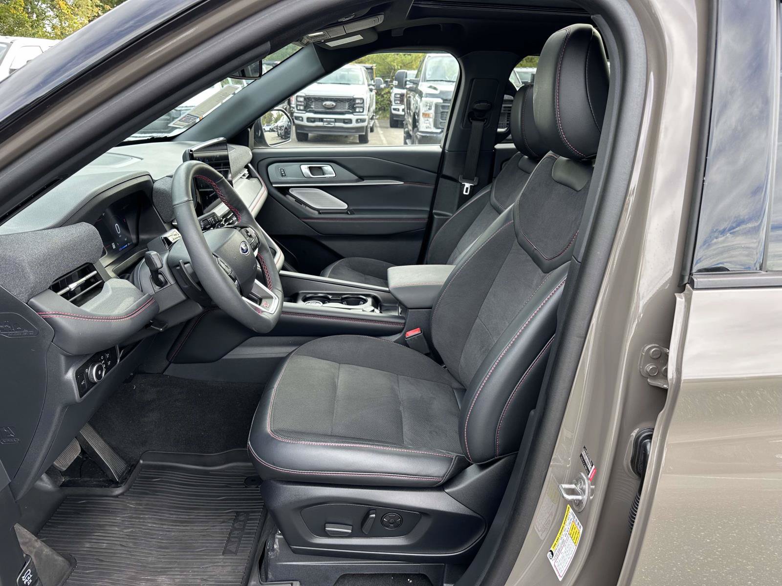 Used 2026 Ford Explorer ST w/ Sun And Sound Package AWD/4WD image 13