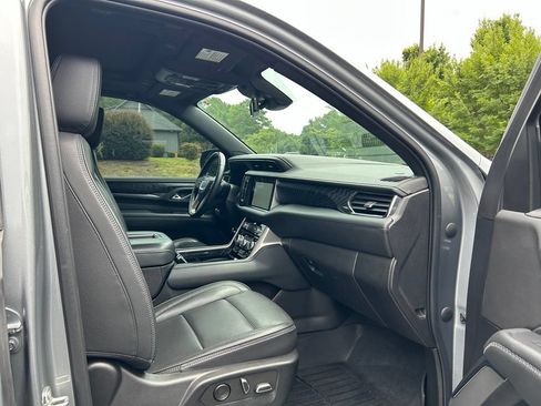 Used 2023 GMC Yukon Denali AWD/4WD image 38