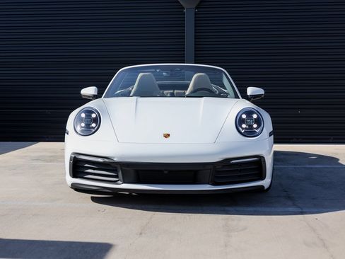 Certified 2022 Porsche 911 Carrera image 10