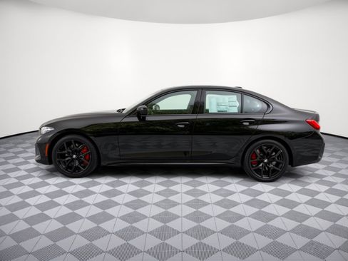 New 2026 BMW 330i xDrive Sedan w/ M Sport Package AWD/4WD image 2