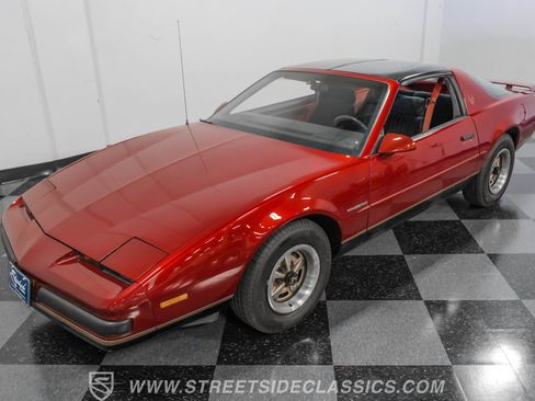 Used 1987 Pontiac Firebird Coupe image 33