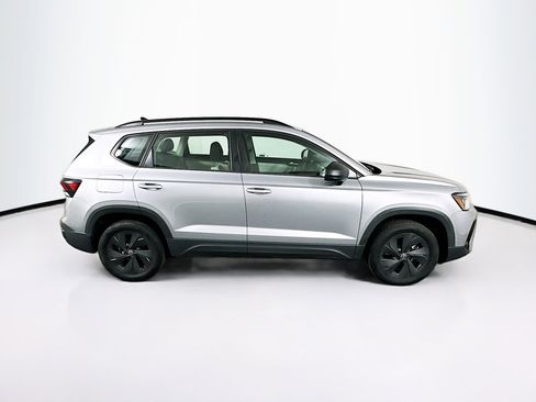 Used 2025 Volkswagen Taos S image 10