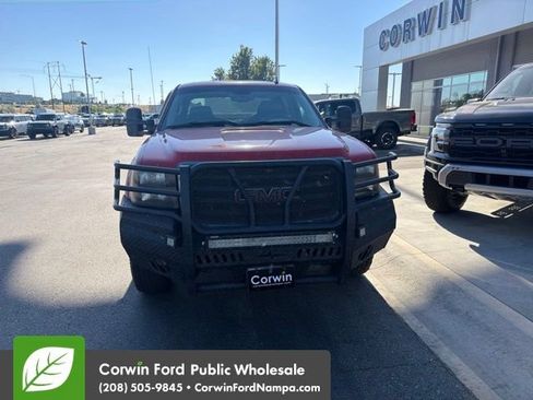 Used 2007 GMC Sierra 2500 SLT w/ Z71 Off-Road Package AWD/4WD image 3