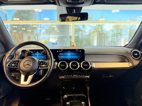 Used 2023 Mercedes-Benz GLB 250 4MATIC image 36