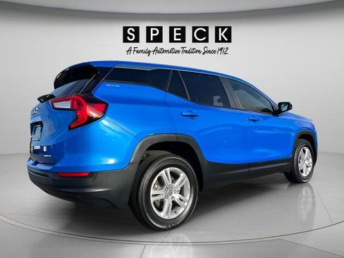Used 2024 GMC Terrain SLE AWD/4WD image 5