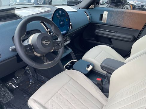 Used 2025 MINI Cooper Countryman S w/ Comfort Package Max AWD/4WD image 11