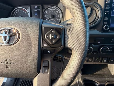 Used 2023 Toyota Tacoma TRD Sport image 17