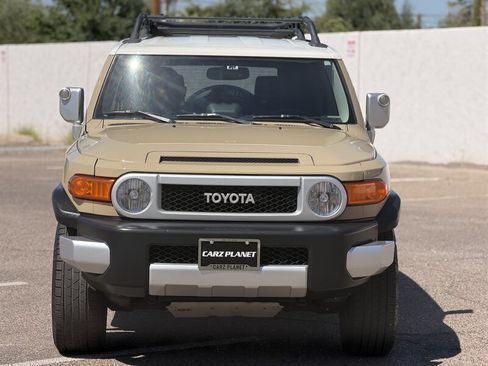 Used 2014 Toyota FJ Cruiser 4WD w/ Upgrade Package image 13