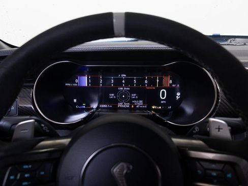 Used 2021 Ford Mustang Shelby GT500 w/ Carbon Fiber Track Pack image 31