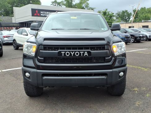 Used 2015 Toyota Tundra SR5 w/ TRD Off Road Package AWD/4WD image 9