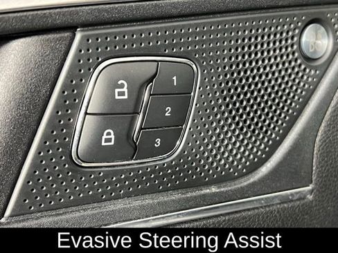 Used 2020 Ford Edge Titanium w/ Equipment Group 301A image 17