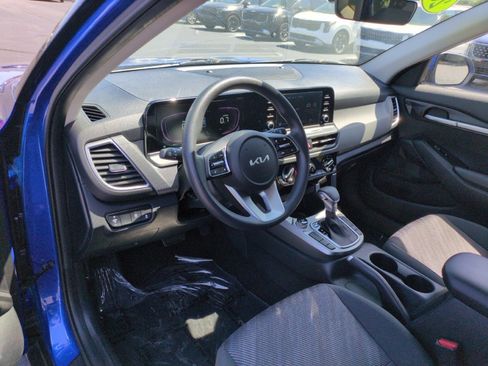 Used 2024 Kia Seltos LX AWD/4WD image 15